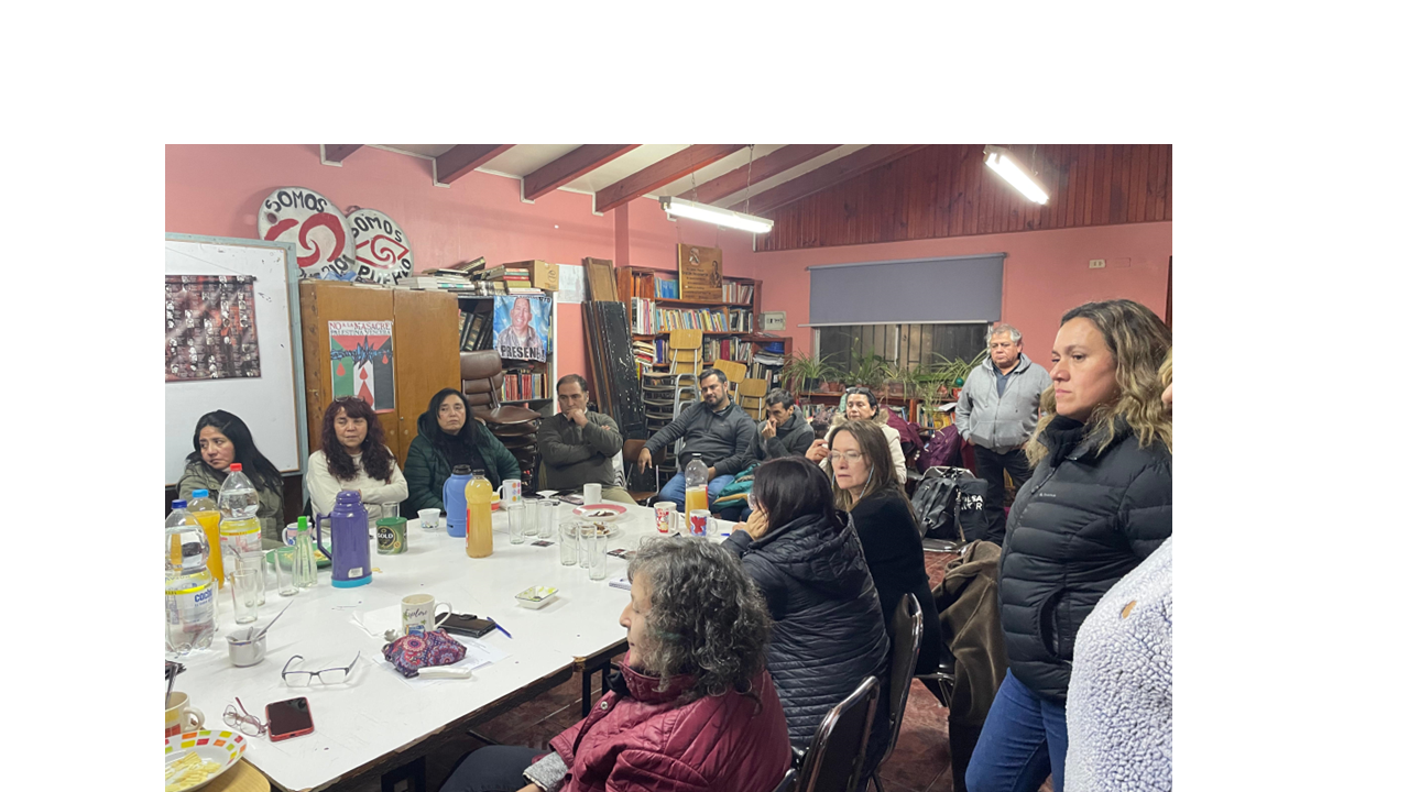 Representantes de docentes del Sindicato Único de Trabajadores de la Educación y Colegio de Profesores de Conchalí sostienen diálogo con SLEP Los Libertadores