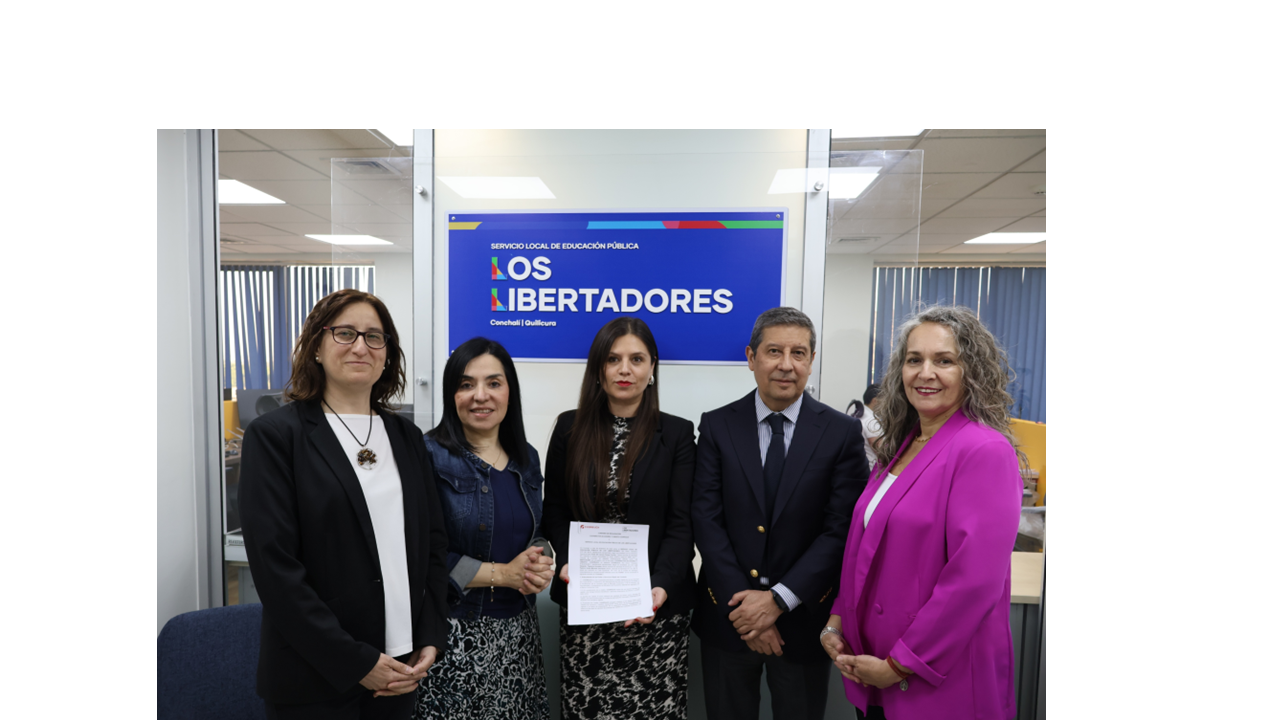 Coopeuch firmó convenio con el Servicio Local de Educación Pública Los Libertadores